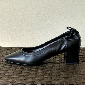 Petrina leather pump